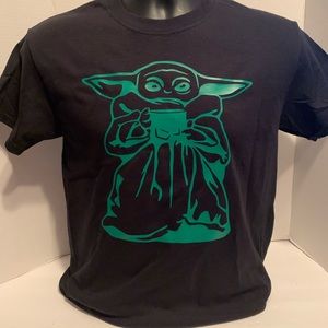 Custom “Baby Yoda” the child Star Wars T-shirt
